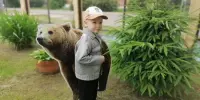 Продолжаем путешествовать по экологической тропе...